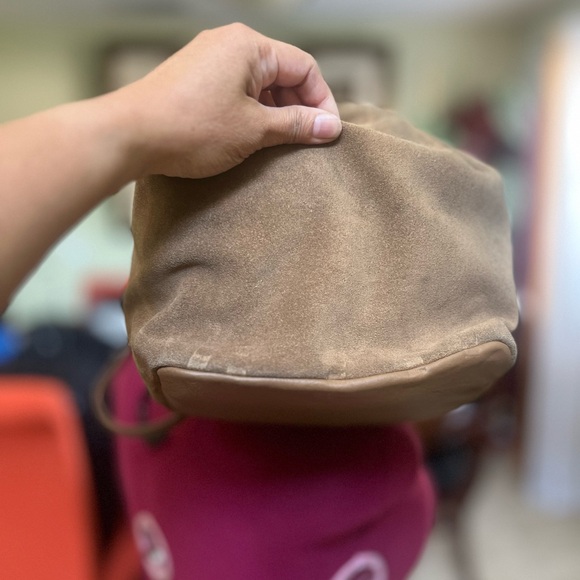 UGG Australia RAE Bucket bag small. Pre loved condition. - Picture 9 of 11